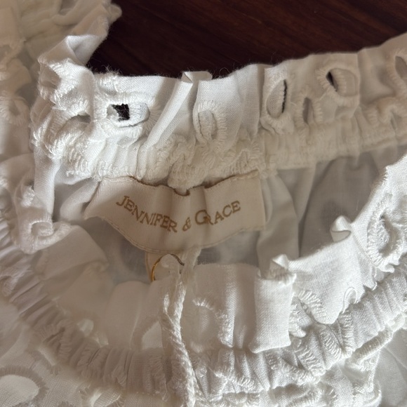 NWT JENNIFER & GRACE EYELET BUBBLE TOP - Picture 3 of 3
